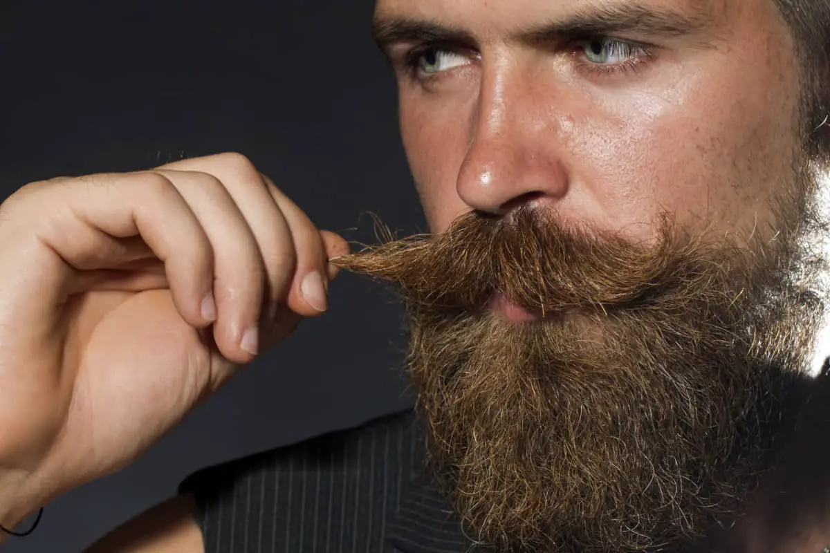 How to Properly Care for Your Beard with Beard Oil？ Isner Mile